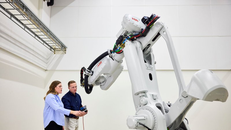 SoftBank pounces on ABB Robotics: the big consolidation