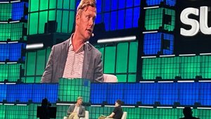 Uber COO: Robotaxis Need to be 10x Better Than Humans