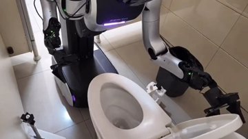 Humanoids clock in, start cleaning toilets in China