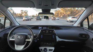 Comma Four: ADAS hardware shrunk, price stays $999