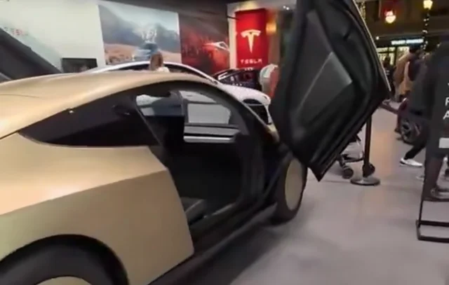 Tesla Cybercab spotted at Apple, ready to roll