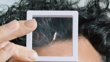 Robeauté's Rice-Sized Robot Navigates Brain to Fight Tumours