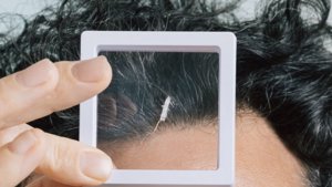 Robeauté's Rice-Sized Robot Navigates Brain to Fight Tumours