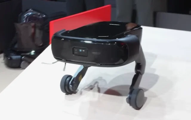 Roborock Saros Rover: Vacuum that grew legs!