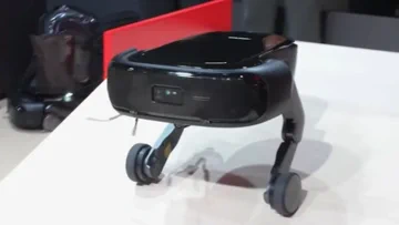 Roborock Saros Rover: Vacuum that grew legs!