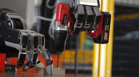 Boston Dynamics Atlas Gets New Hands and Loses Pinky Finger