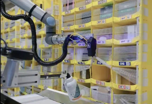 Amazon Unveils Vulcan: First Warehouse Robot with Touch Sense