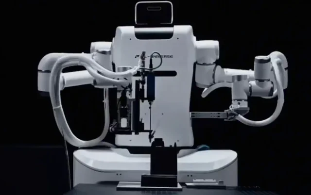 Zeus 1: PL-Universe's High-Precision Humanoid Robot