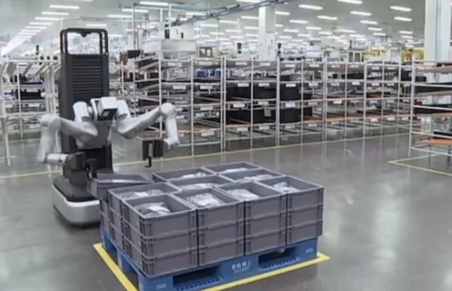 AGIBOT's A2-W Robot Revolutionises Factory Logistics