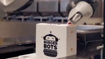California Restaurant Uses Robots to Serve Burgers in 27s