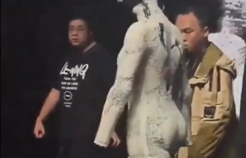 XPeng's Handless Robot Struts a Surreal Catwalk