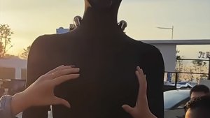 XPeng Robot Faces Public Reality Check