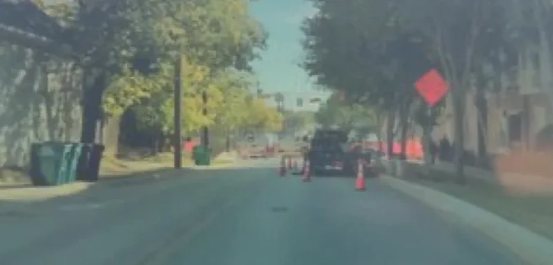 Tesla FSD 14 dodges oncoming bus