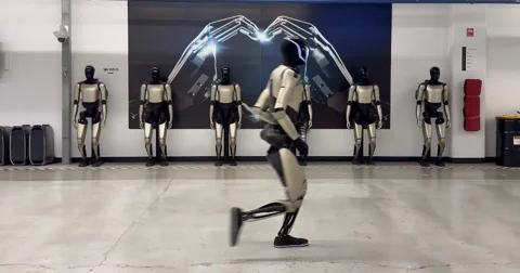 Tesla's Optimus Robot Now Jogging in the Lab