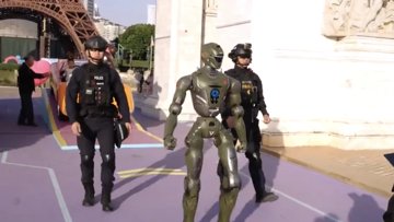 Shenzhen Police Partner with T-800 Humanoid Robot