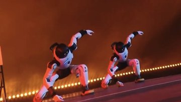 Robot Kung Fu: Better Than Yours