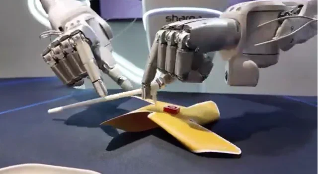 Sharpa Robot Builds Windmill Using Touch