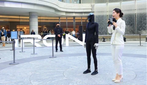 XPeng’s IRON Humanoid: A Walk That’s Eerily Lifelike