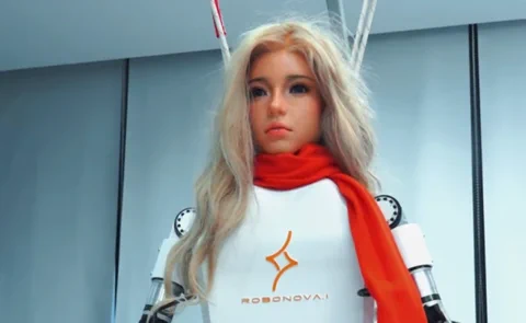 Robonova.i V2: The Bionic Robot Finding Its Feet