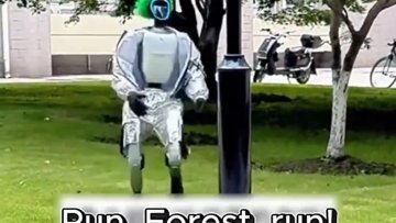 Robot Child's Neighbourhood Adventure Goes Horribly Wrong