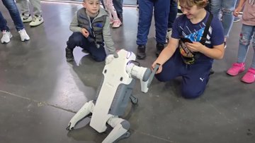 Robot Dog Wows Kids at Poznań Motor Show 2025